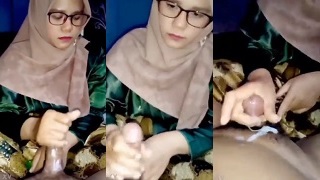 Bunda Melakukan Saat Semua Tertidur