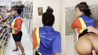 Kakak Kasir Arahkan Jalan Ke Toilet