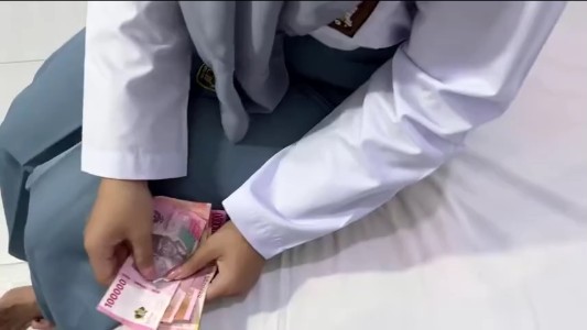 Bokep SMA Siswi Disewa Pake Kondom Takut Hamil