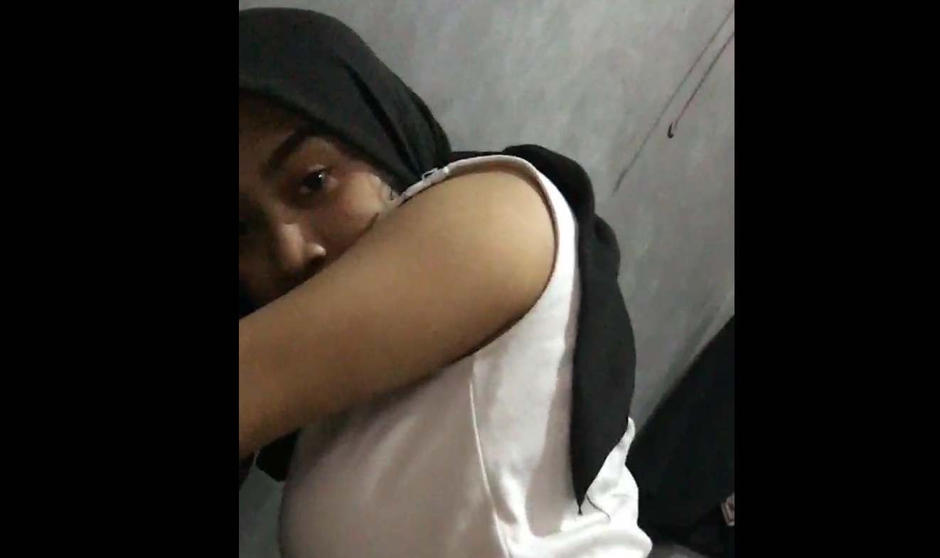 Dinda Sudah Lumer Masih Lanjut