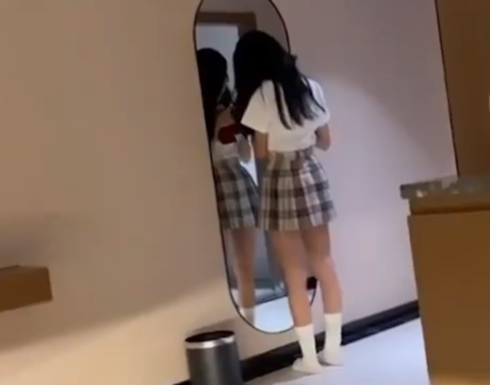 Om Kaya Boking ABG di Hotel